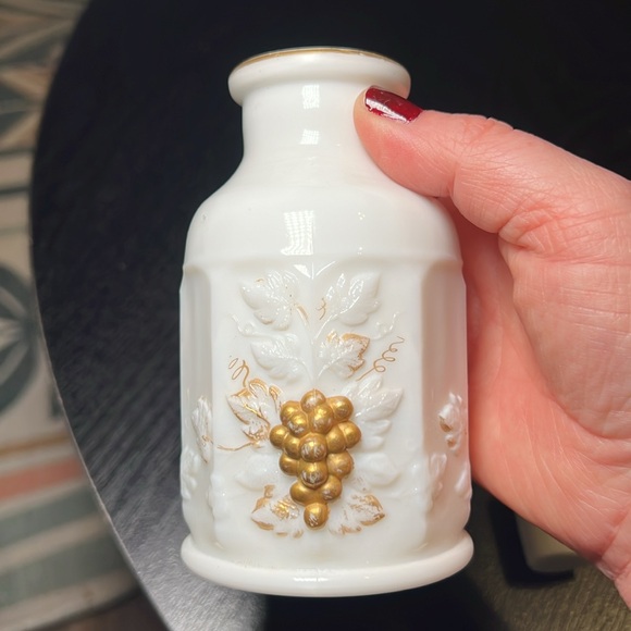 Westmoreland Paneled Grape Milk Glass Perfume Cologne Bottle - Picture 7 of 10